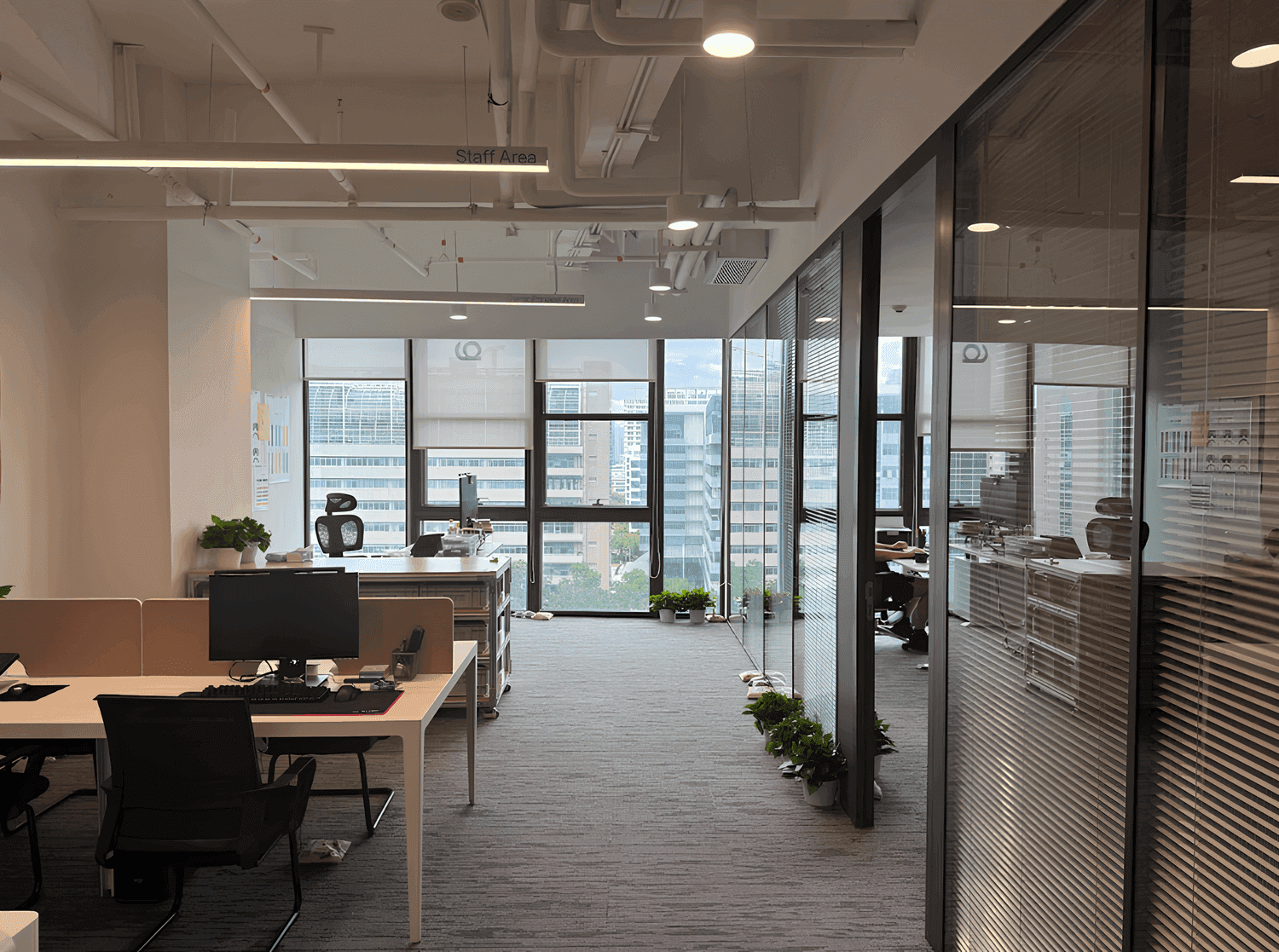 7 Benefits of Modular Office Partitions for a Smarter Workspace