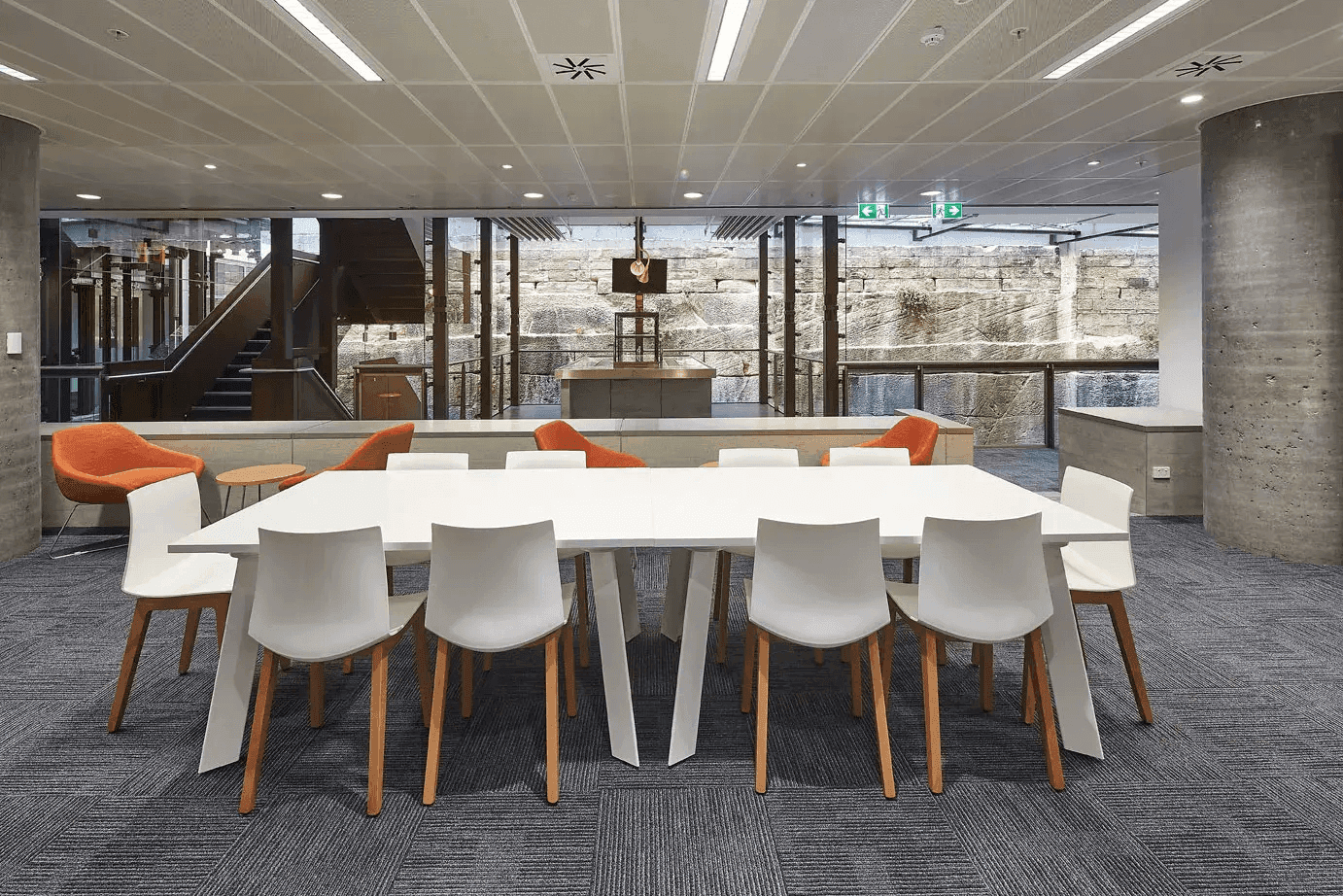 Low-Partition / Semi-Open Layout